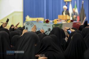 همایش بزرگ طلایه داران مقاومت و گرامیداشت هفته بسیج