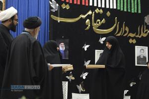 همایش بزرگ طلایه داران مقاومت و گرامیداشت هفته بسیج