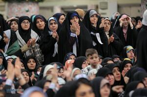 دیدار هزاران نفر از زنان و دختران با رهبر انقلاب