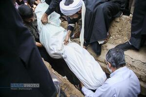 مراسم تشییع و خاکسپاری ابوالشهید حاج‌آقا عبدالله طائب