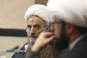 نشست تحلیلی فقهی سیاستگذاری فضای سایبری بر پایه افکارسنجی