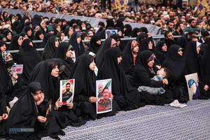 دیدار خانواده شهدای اقتدار با رهبر انقلاب در روز میلاد امیرالمومنین (علیه‌السلام)