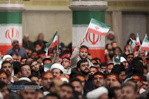 دیدار هزاران نفر از مردم قم با رهبر معظم انقلاب