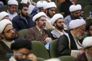 مراسم تقدیر از برترین آثار پژوهشی طلاب و اساتید جشنواره علامه حلی