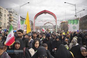 راهپیمایی باشکوه و حماسی ۲۲ بهمن در تهران