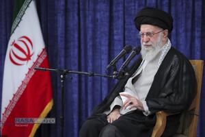 رهبر بزرگ آزادی خواهان جهان حضرت آیت‌الله‌العظمی خامنه ای به ملکوت اعلی پیوست