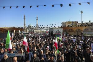 تشییع 13 شهید حملات اخیر دشمن در قم