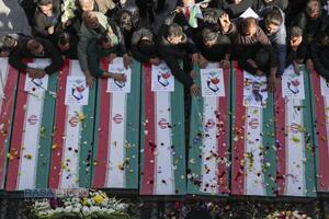 تشییع 13 شهید حملات اخیر دشمن در قم