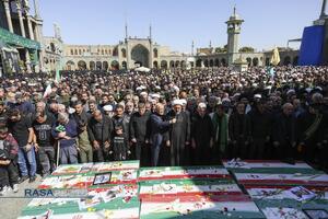 تشییع 13 شهید حملات اخیر دشمن در قم