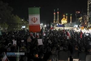 وداع با با پیکر شهید مجید دلیریان در حرم کریمه اهلبیت (س)