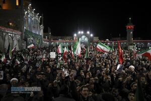 وداع با با پیکر شهید مجید دلیریان در حرم کریمه اهلبیت (س)
