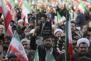 بیعت مردم قم با سومین رهبر معظم انقلاب اسلامی