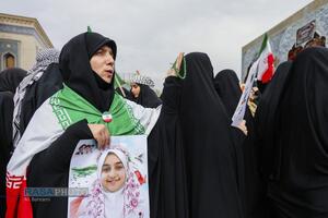 تشییع پیکر ۸ شهید بمباران محله دروازه ری قم