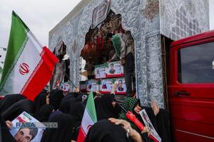 تشییع پیکر ۸ شهید بمباران محله دروازه ری قم