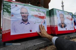تشییع پیکر ۸ شهید بمباران محله دروازه ری قم