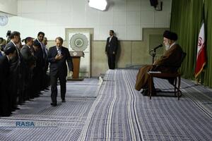 عکس‌هایی از شهید دکتر علی لاریجانی در کنار رهبر شهید انقلاب