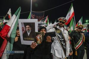 استقبال مردم قم از پیکر سپهبد شهید سید عبدالرحیم موسوی