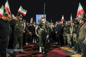 استقبال مردم قم از پیکر سپهبد شهید سید عبدالرحیم موسوی
