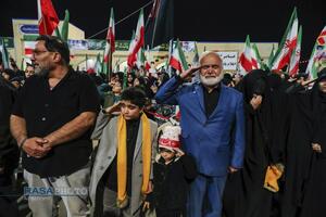 استقبال مردم قم از پیکر سپهبد شهید سید عبدالرحیم موسوی