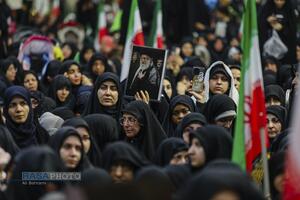 وداع با شهید سپهبد عبدالرحیم موسوی در حرم کریمه اهل بیت (س)