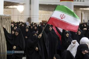 عزاداری ظهر اربعین رهبر شهید انقلاب در حرم بانوی کرامت