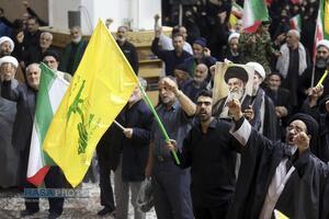 عزاداری ظهر اربعین رهبر شهید انقلاب در حرم بانوی کرامت