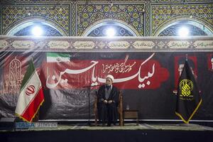 اجتماع هیئات مذهبی قم با شعار «مسلم دیگر تنها نخواهد ماند» در حرم مطهر