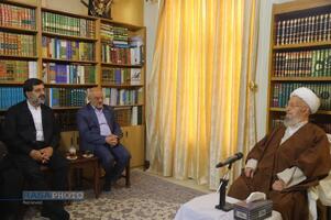 دیدار رئیس دفتر رئیس‌جمهور با مراجع تقلید