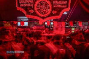 شکوه عزاداری سنتی شاه حسین گویان
