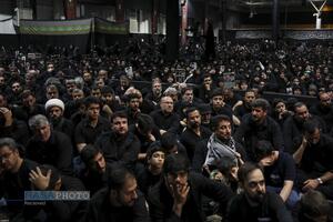 مراسم عزاداری شب عاشورای حسینی در جوار محل شهادت قائد شهید