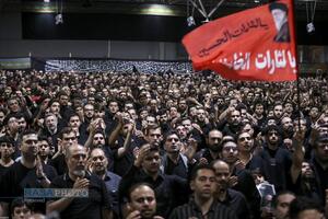 مراسم عزاداری شب عاشورای حسینی در جوار محل شهادت قائد شهید