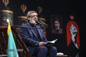 مراسم عزاداری شام غریبان حسینی در جوار محل شهادت قائد شهید