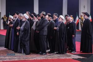 مراسم ادای احترام به پیکر مطهر رهبر شهید انقلاب اسلامی