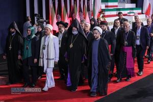 مراسم ادای احترام به پیکر مطهر رهبر شهید انقلاب اسلامی