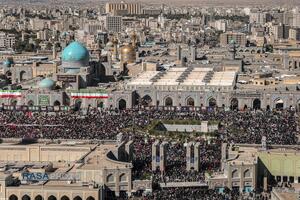 تصاویر هوایی تشییع قائد شهید امت در مشهد مقدس