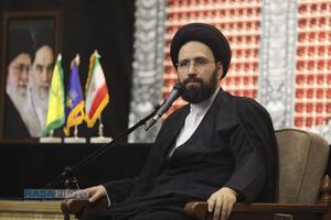 بزرگداشت امام شهید از سوی رهبر معظم انقلاب در حرم کریمه اهل‌بیت (س)