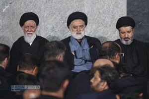 دومین شب مراسم بزرگداشت امام شهید از سوی رهبر معظم انقلاب