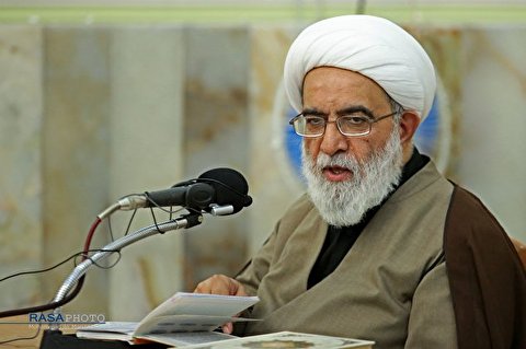 گناہ، انسان کو ذلیل و رسوا کردیتا ہے | مسلمانوں کو سامراجیت و طاغوتیت کے مقابل تسلیم ہونے کا حق نہیں