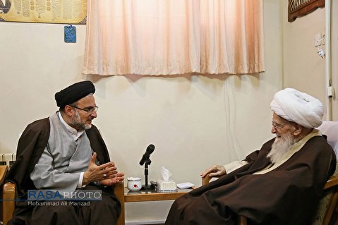 سازمان اوقاف کے سربراہ نے مراجع تقلید و علماء کرام سے ملاقات کی