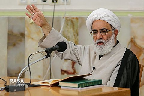 کچھ لوگوں نے آج بھی دشمن کو نہیں پہچانا | دشمن کی ظاھری باتوں کے دھوکہ میں نہ آئیں