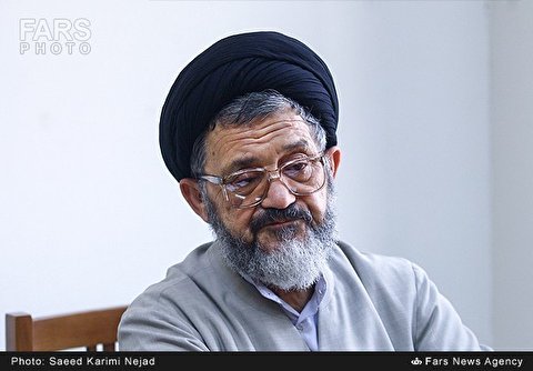 خوف خدا رکھنے والا انسان بیت المال کی چوری نہیں کرتا