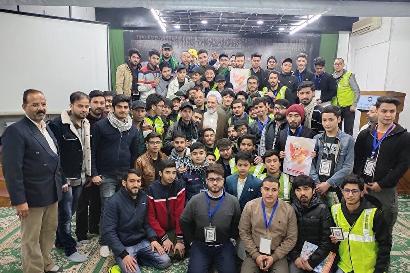 ایرانی حوزات علمیہ کے مدیر ایت اللہ اعرافی کا ھندوستان میں تاریخی استقبال