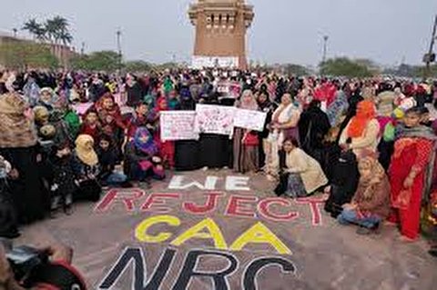 سپریم کورٹ بھی آئین بچانے والوں کے ساتھ کھیل رہی ہے سیاست