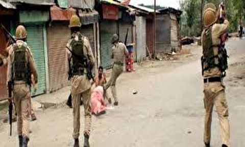 کشمیر میں موبائیل فون اور انٹرنیٹ خدمات گذشتہ چھ ماہ سے مسلسل معطل