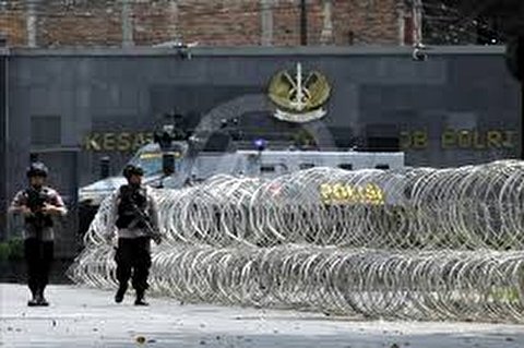 کورونا وائرس کے پھیلاؤ کے پیش نظر قیدیوں کورہا کیا جا رہا ہے