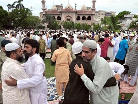 ھندوستان اور بنگلہ دیش میں عیدالفطر آج / اقوام متحدہ سمیت دنیا کے حکمرانوں کی مبارکباد