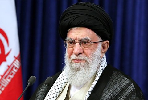امام خمینی نے گفتار سے نہیں اپنے کردار سے بیداری پیدا کی