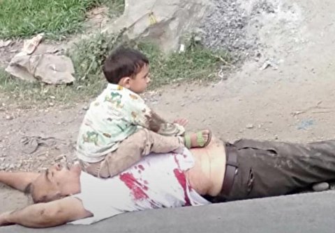 کشمیر میں ظلم اوج پر ایک ۶۰ سالہ شہری کو ان کے ۳ سالہ نواسہ کے سامنے قتل کر دیا