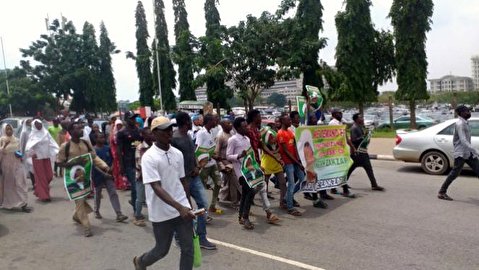 ابراہیم زکزاکی اور ان کی اہلیہ کی غیر مشروط آزادی کے لئے نائیجیریا میں احتجاجی مظاہرہ