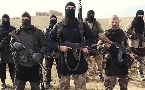شام میں داعش امریکی حمایت کے ذریعہ  قبائلی عمائدین اور اہم شخصیات کو قتل کر رہے ہیں